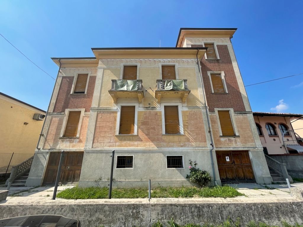Stabile - Palazzo Vezza d'Alba - foto 1