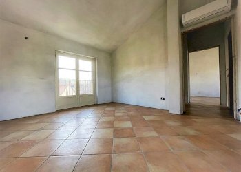 Four-room apartment Cisterna d'Asti - photo 8