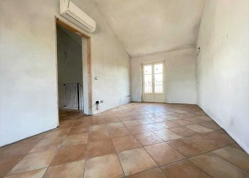 Four-room apartment Cisterna d'Asti - photo 9