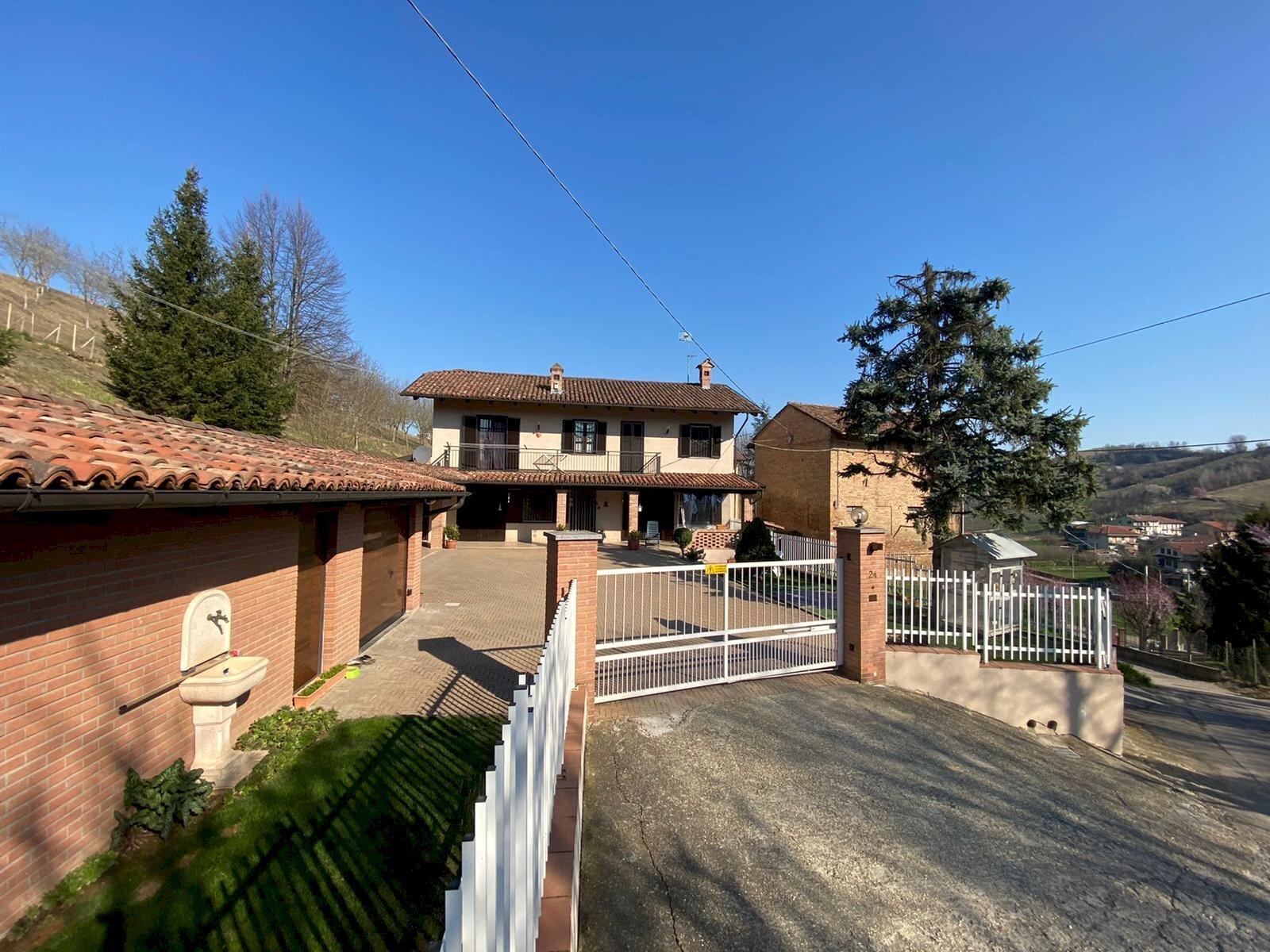 Independent house Cisterna d'Asti - photo 1