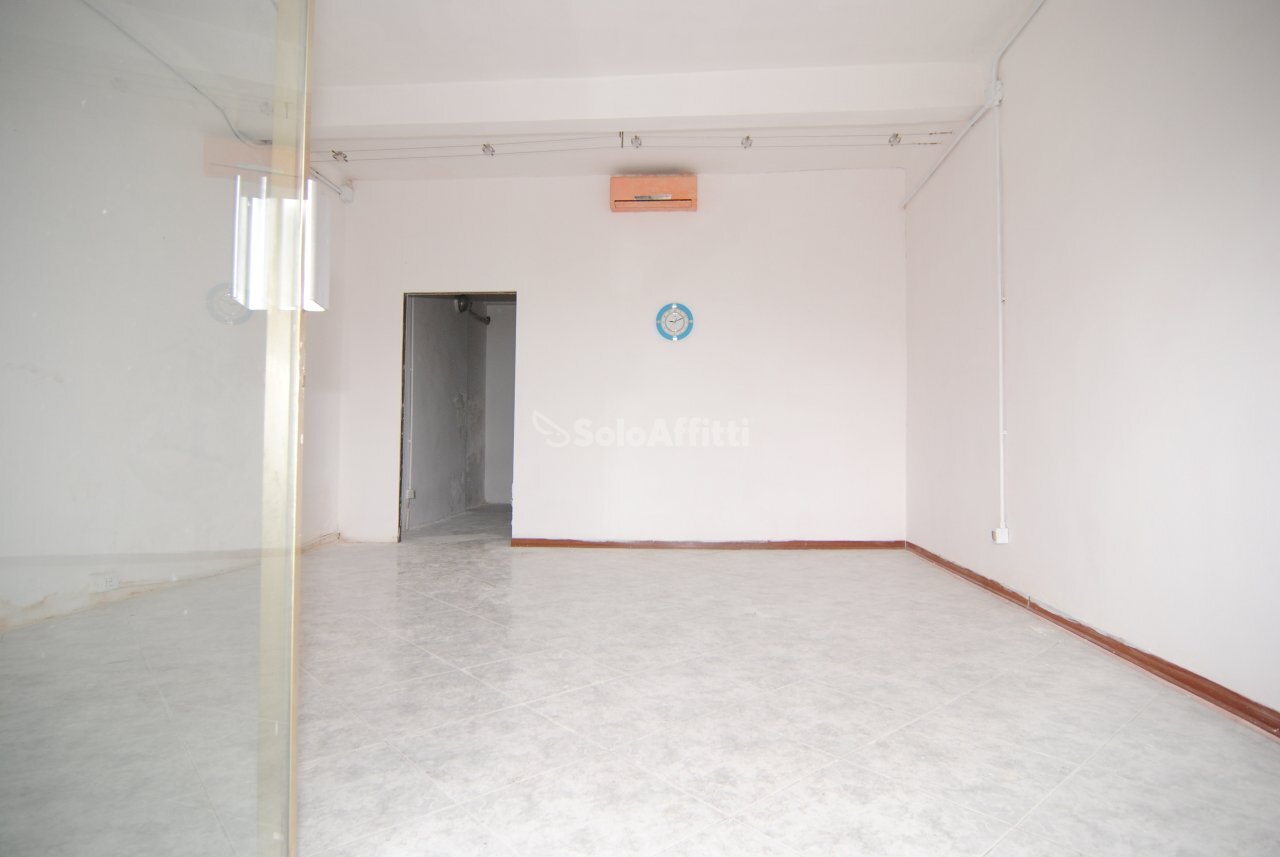 VANO PRINCIPALE - Commercial Premises Livorno - photo 1
