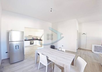 Sala da pranzo - Casa indipendente via della Resistenza, 6, Gagliano del Capo - foto 1