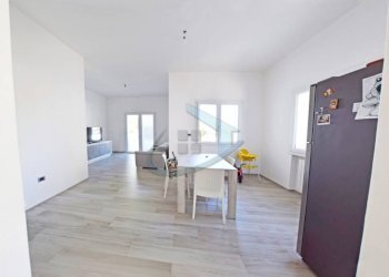 Sala da pranzo - Casa indipendente via della Resistenza, 6, Gagliano del Capo - foto 10