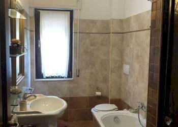 Bagno - Villa via Giuseppe Lugli, Roma (neighborhood Lido di Ostia) - photo 8