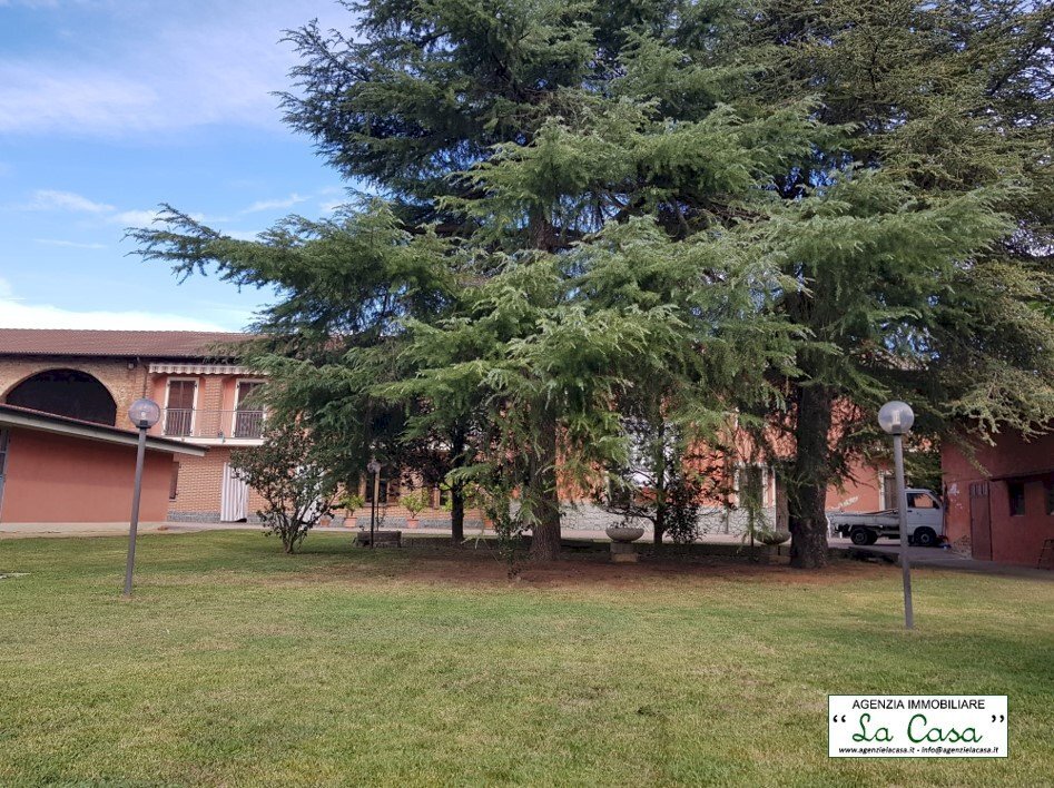 giardino - Cascina Strada Cascina Ciochero Villanova d'Asti, Villanova d'Asti, Italia, Villanova d'Asti, Villanova d'Asti - foto 2