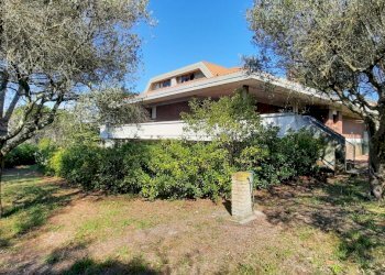 20220404_104354.jpg - Villa Pesaro - foto 19