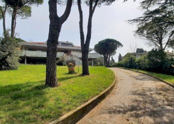 Ingresso Villa.jpg - Villa Pesaro - foto 23