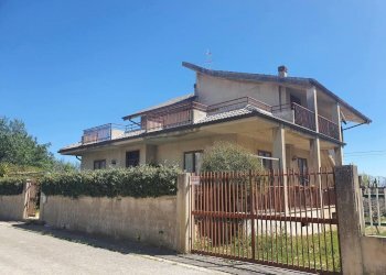 20220411_122221_compress83.jpg - Villa Modica - foto 1