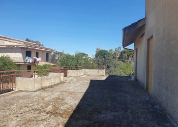 20220411_121820_compress3.jpg - Villa Modica - foto 3