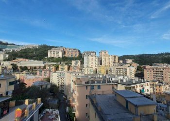Vista - Bilocale via Aurelio Robino, 18, Genova (zona Marassi) - foto 4