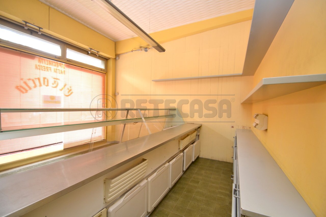 Retecasa_Valdagno Bancone - Commercial Premises Valdagno - photo 2