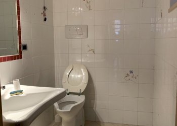 IMG-7929.jpg - Locale Commerciale Via Esino, San Benedetto del Tronto - foto 5