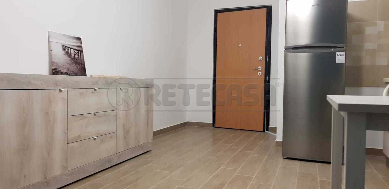 2.jpg - Two-room apartment Viale Carlo III, Caserta - photo 2