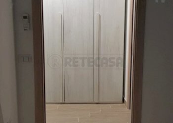 6fb76384-839f-4b33-a570-9b3d919cceeb.jpg - Two-room apartment Viale Carlo III, Caserta - photo 6