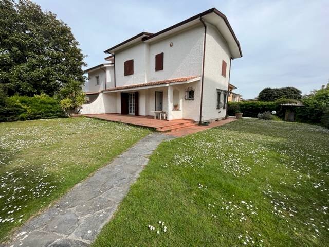 Villa Bifamiliare Via Federigi, Seravezza - foto 1