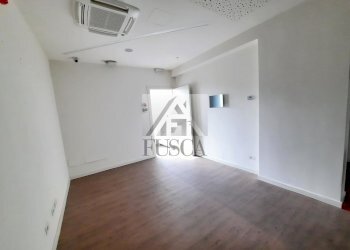 ufficio-direzionale-lucca affitto_6.jpg - Ufficio Via Mario Romagnoli, Lucca - foto 1