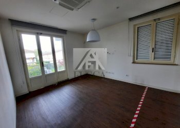 ufficio-direzionale-lucca affitto_10.jpg - Ufficio Via Mario Romagnoli, Lucca - foto 5