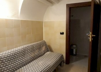 20190704_160724.jpg - Commercial Premises Via dei Canali 27, Salerno - photo 13