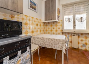 Cucina - Quadrilocale Via Della Repubblica, 4, Dronero - foto 2