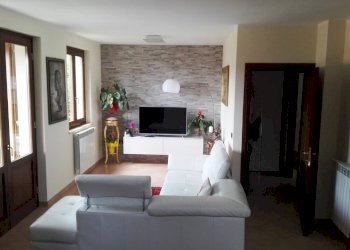 13.jpg - Casa indipendente Castelnuovo Magra - foto 6