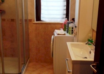 8.jpg - Casa indipendente Castelnuovo Magra - foto 12