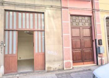 Negozio via  jaci, Messina - foto 1