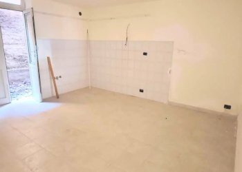 Negozio via  jaci, Messina - foto 2