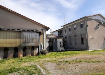 20220409_103008.jpg - Villa Cadelbosco di Sopra - foto 12