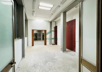 Vista 2 piano - pal. A - Locale Commerciale Viale Biagio Accolti Gil 22, Bari - foto 26