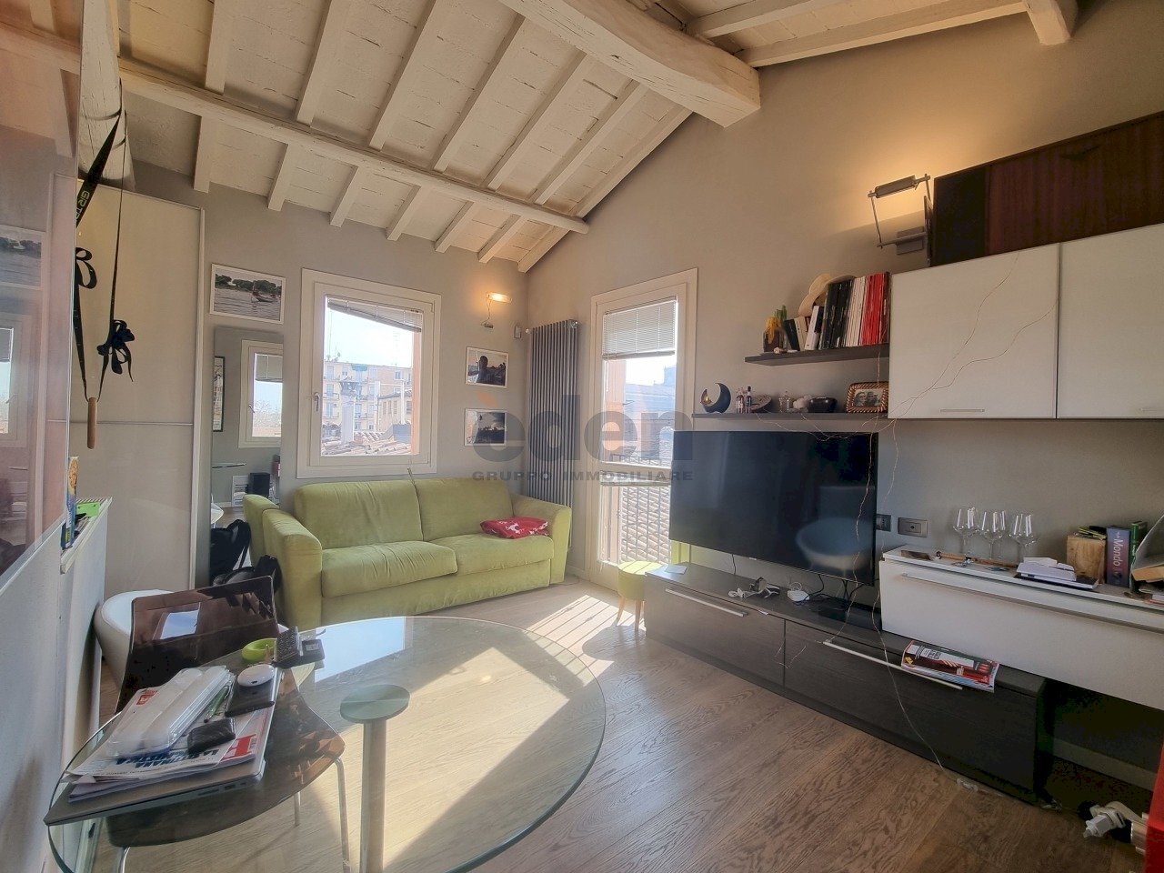 zona giorno - One-room apartment Via Sgarzeria 10, Modena (neighborhood Circoscrizione 1) - photo 1