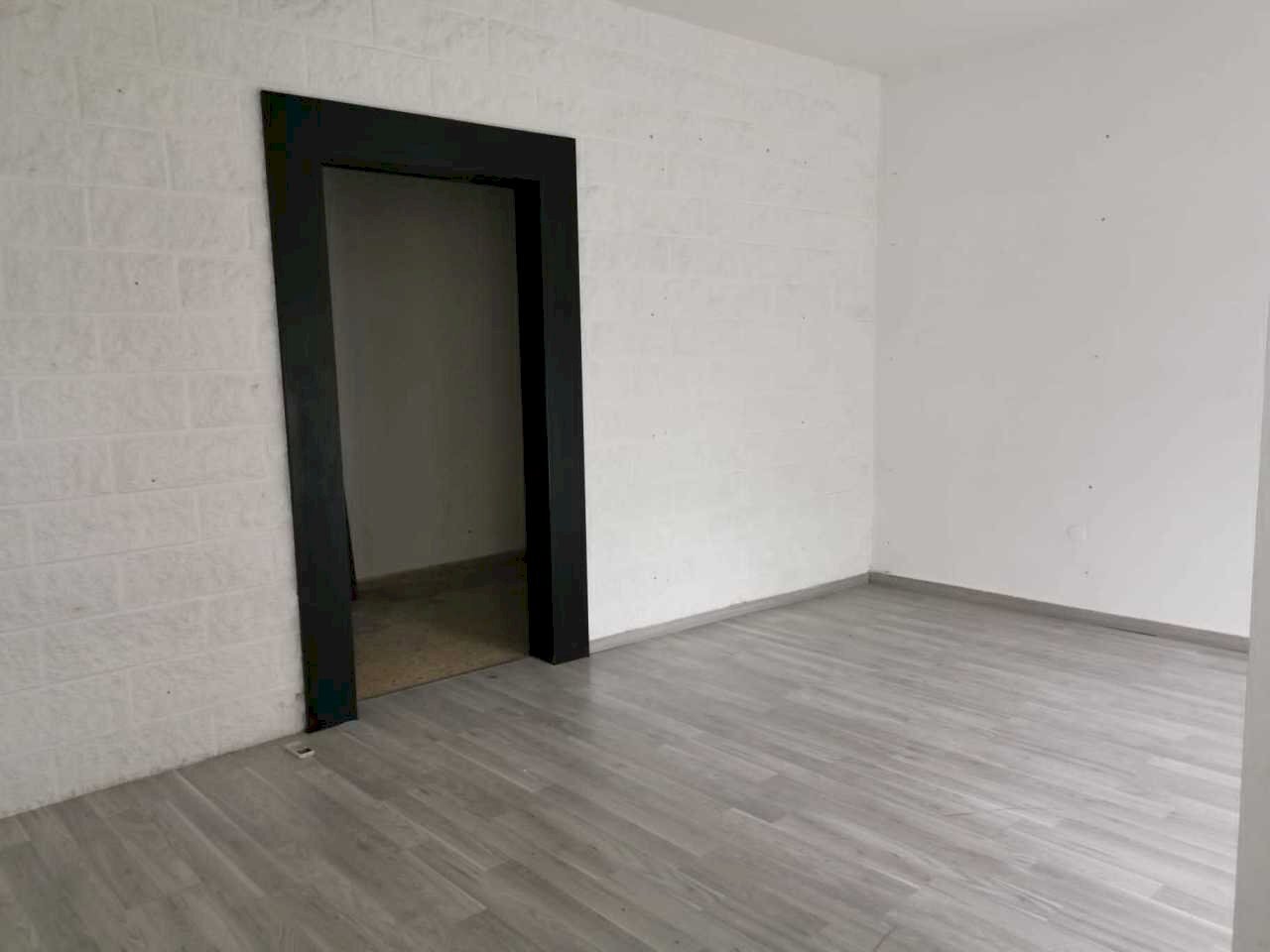 BDC04AF0-5CFE-421E-B131-C487D0D5B743.jpeg - Locale Commerciale Via Martiri della Resistenza, Ancona - foto 3