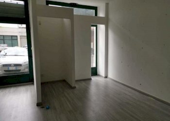 53931DBF-DAB7-41D9-9513-ECF204EACC80.jpeg - Locale Commerciale Via Martiri della Resistenza, Ancona - foto 1