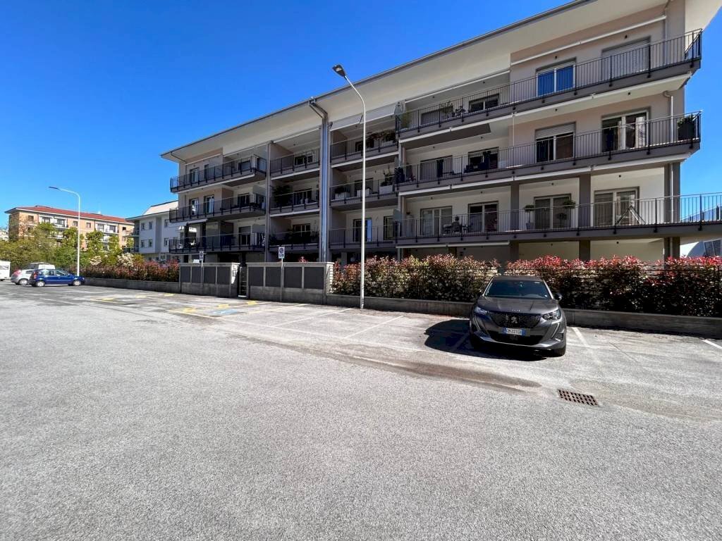 Zona - Quadrilocale via Nino Berrini, Cuneo (zona Donatello) - foto 2