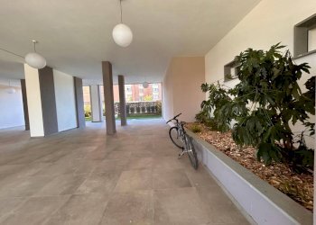 Interno palazzo - Quadrilocale via Nino Berrini, Cuneo (zona Donatello) - foto 9