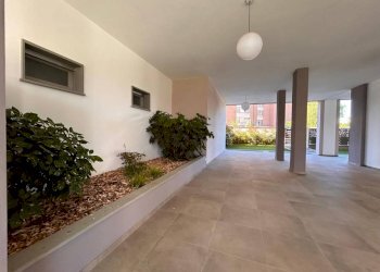 Interno palazzo - Quadrilocale via Nino Berrini, Cuneo (zona Donatello) - foto 12