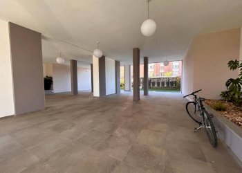 Interno palazzo - Quadrilocale via Nino Berrini, Cuneo (zona Donatello) - foto 13