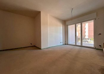 Stanza non arredata - Quadrilocale via Nino Berrini, Cuneo (zona Donatello) - foto 15