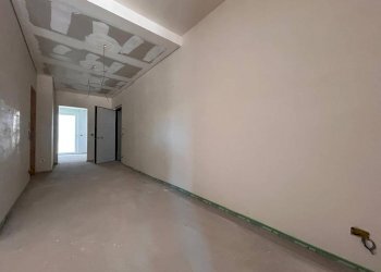 Stanza non arredata - Quadrilocale via Nino Berrini, Cuneo (zona Donatello) - foto 19