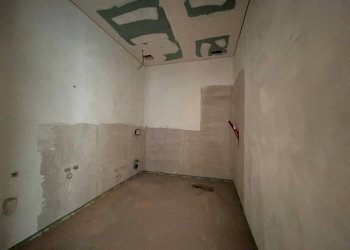 Stanza non arredata - Quadrilocale via Nino Berrini, Cuneo (zona Donatello) - foto 23