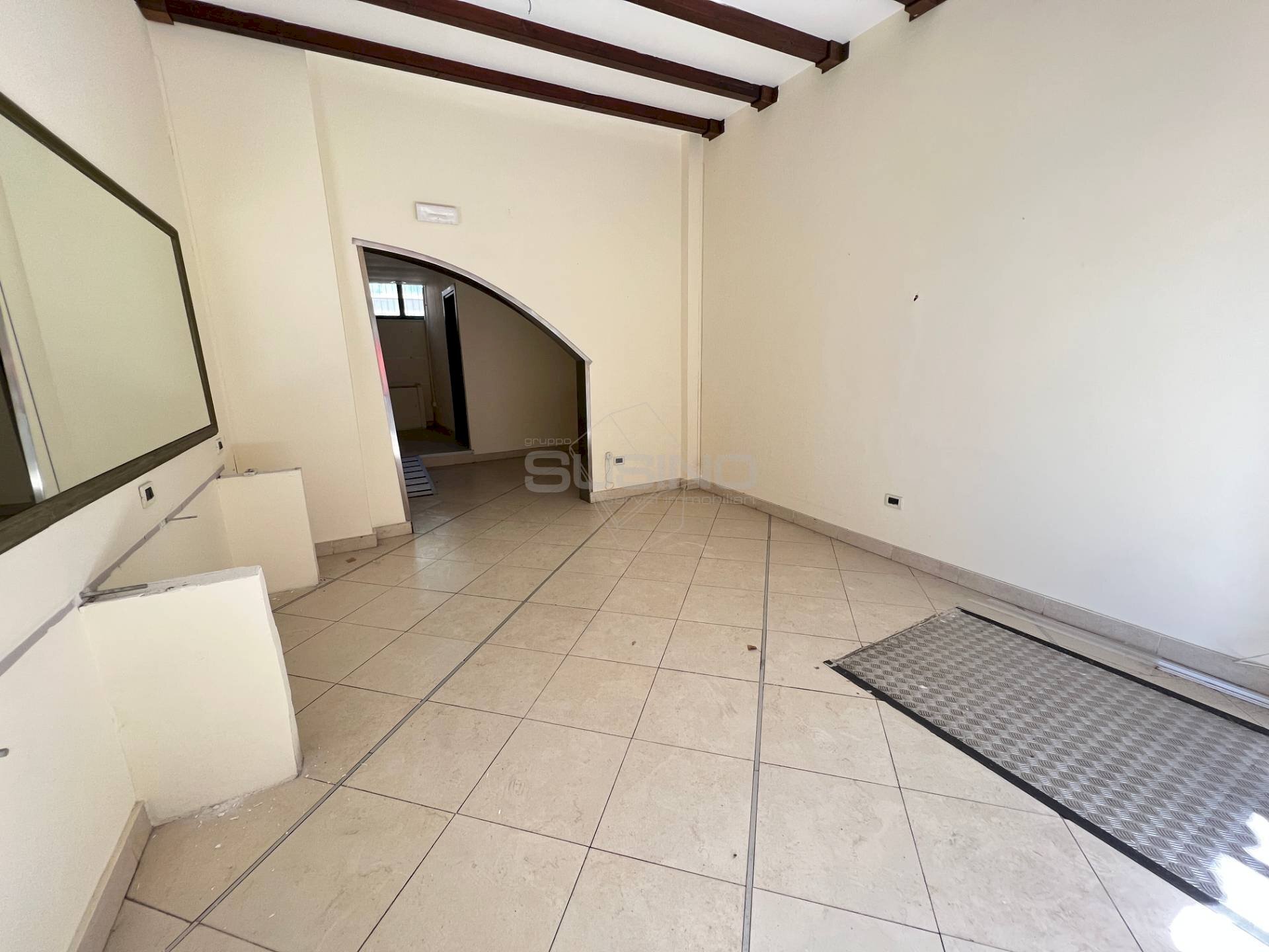 Locale Commerciale PIAZZA ADDA, Siracusa - foto 3