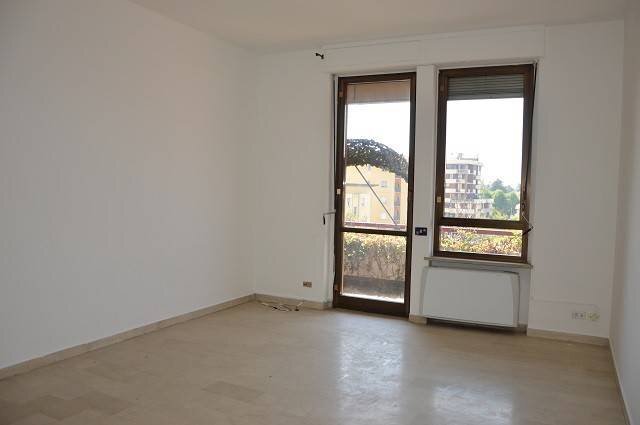 Stanza non arredata - Quadrilocale via Magenta, 15, Gallarate - foto 1