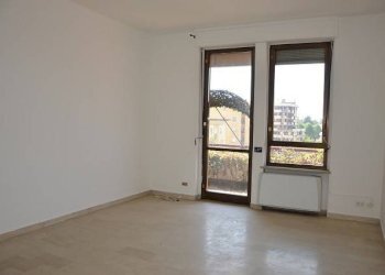 Stanza non arredata - Quadrilocale via Magenta, 15, Gallarate - foto 1