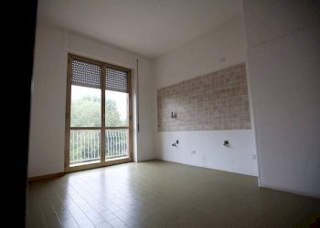 Appartamento via Marsala, 14, Gallarate - foto 6