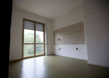 cucina abitabile - Appartamento via Marsala, 14, Gallarate - foto 9