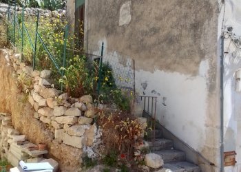 scala esterna - Porzione di casa via iachininoto, Modica - foto 4