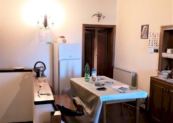 09.jpg - Portion of a house Via Castiglionese 51, Castiglione del Lago - photo 9