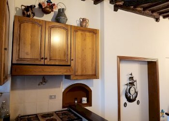 12.jpg - Portion of a house Via Castiglionese 51, Castiglione del Lago - photo 12