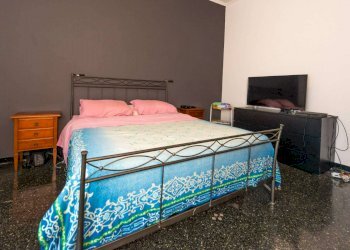 Camera da letto - Appartamento via Marabotto 68, Genova (zona Sampierdarena) - foto 11
