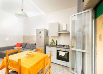 Soggiorno - Appartamento via Marabotto 68, Genova (zona Sampierdarena) - foto 3