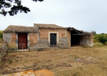 IMG_20220428_162519.jpg - Terreno agricolo CONTRADA FALCONARA, Noto - foto 1